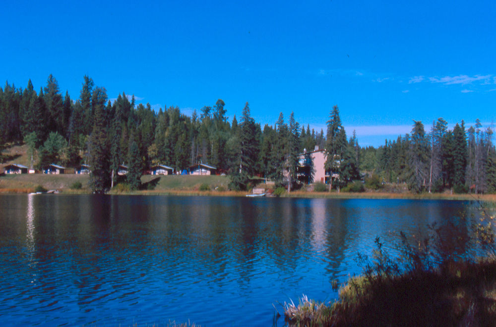 Lac Le Jeune Nature Resort Logan Lake Exterior foto